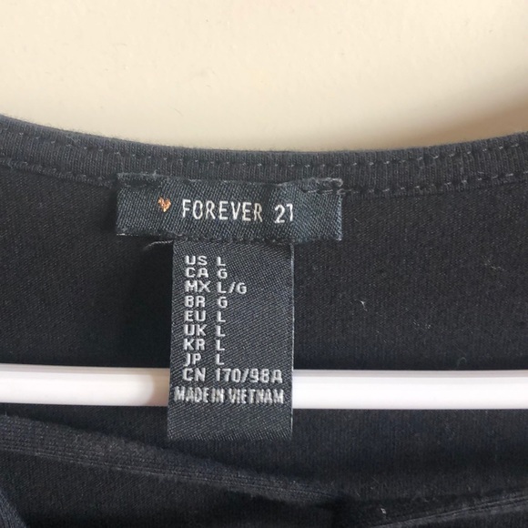 Black crop top - Picture 3 of 4